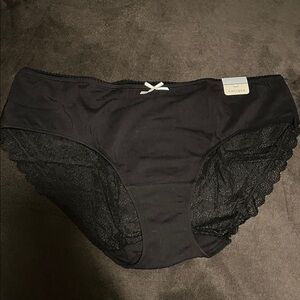 Cacique Black Panties with Lace Detail